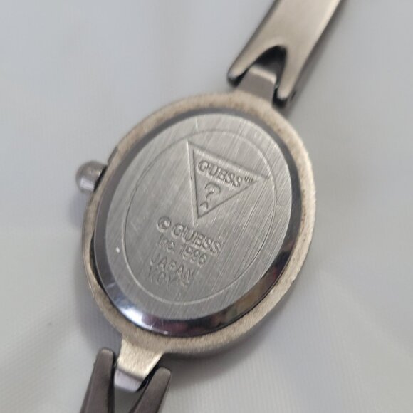 Vintage Guess Silver Ladies Watch 1996 - Picture 10 of 12